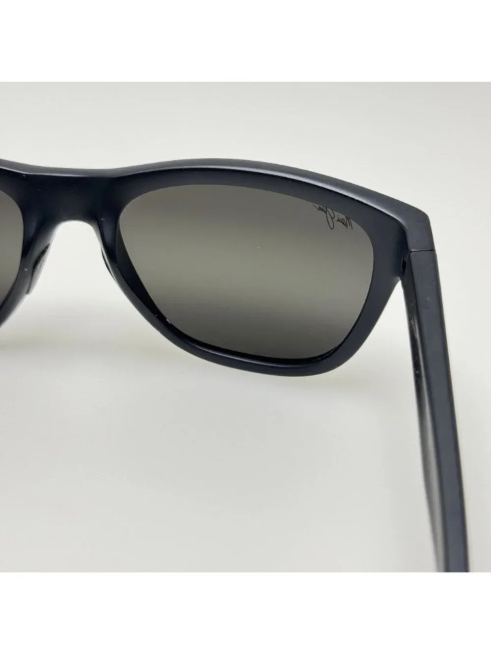 Maui Jim Sunglasses MJ767-2M Secrets STG-BG Italy 56-17-135